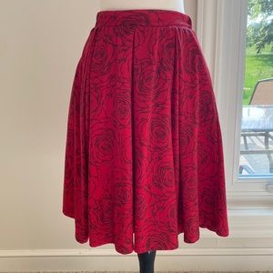 • Lularoe Madison Skirt •
